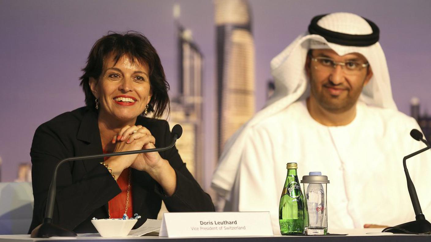 La consigliera federale con il sultano Ahmed Al Jaber