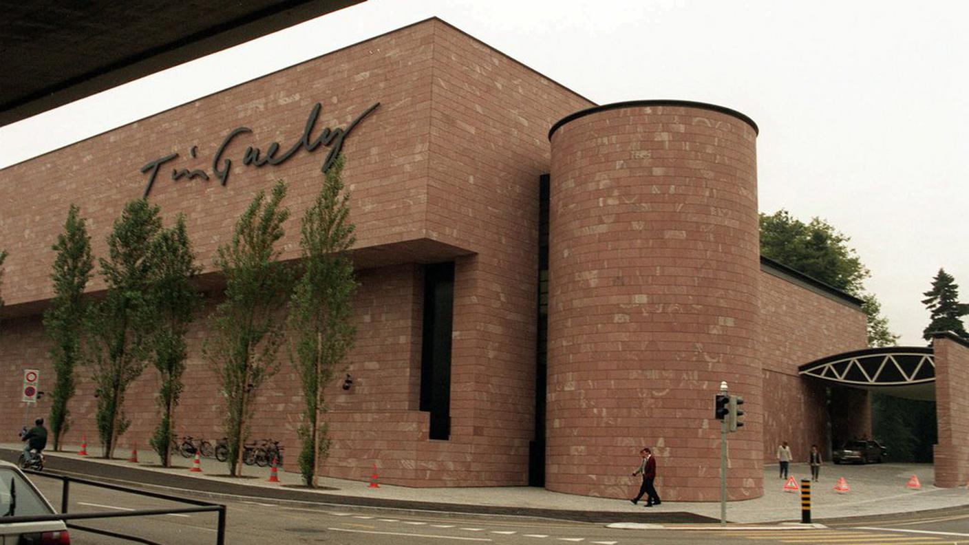 Progettato da Mario Botta, il Museo dedicato all’artista svizzero Jean Tinguely, ospita importanti opere dell’artista, ma si apre anche ad esposizioni temporanee di rilievo.