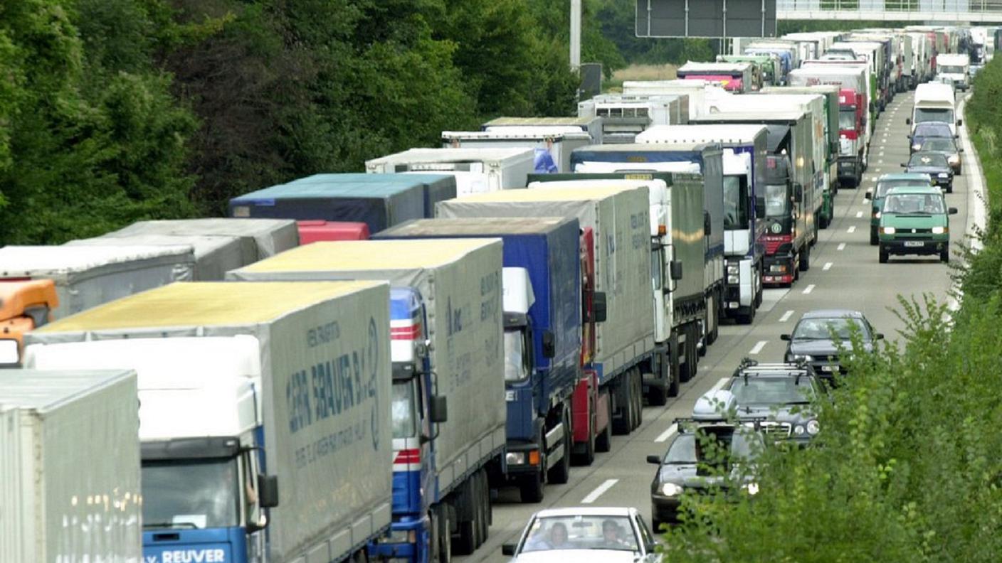 Code post 1° agosto al confine, problema antico: la foto è del 2000