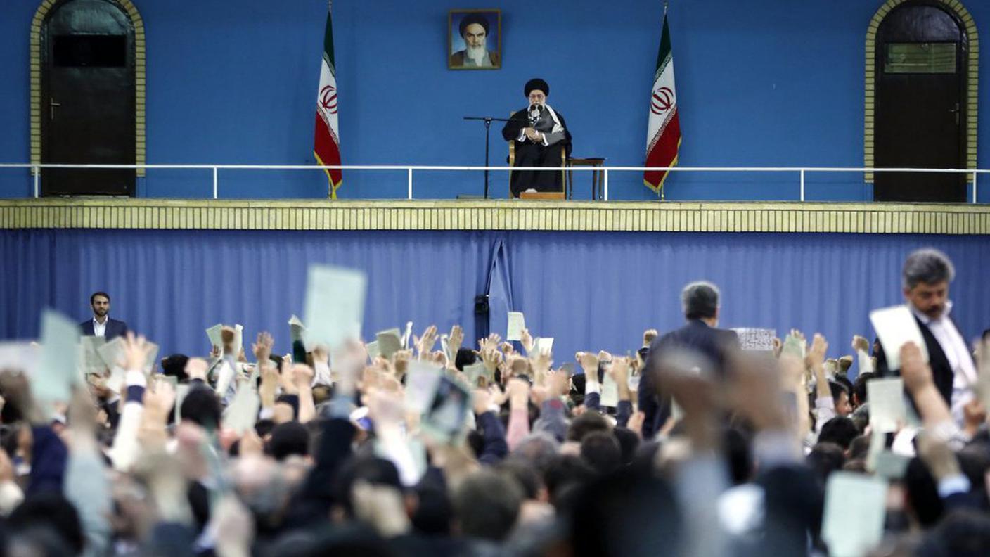 khamenei_iran_nucleare_160213_ky.JPG