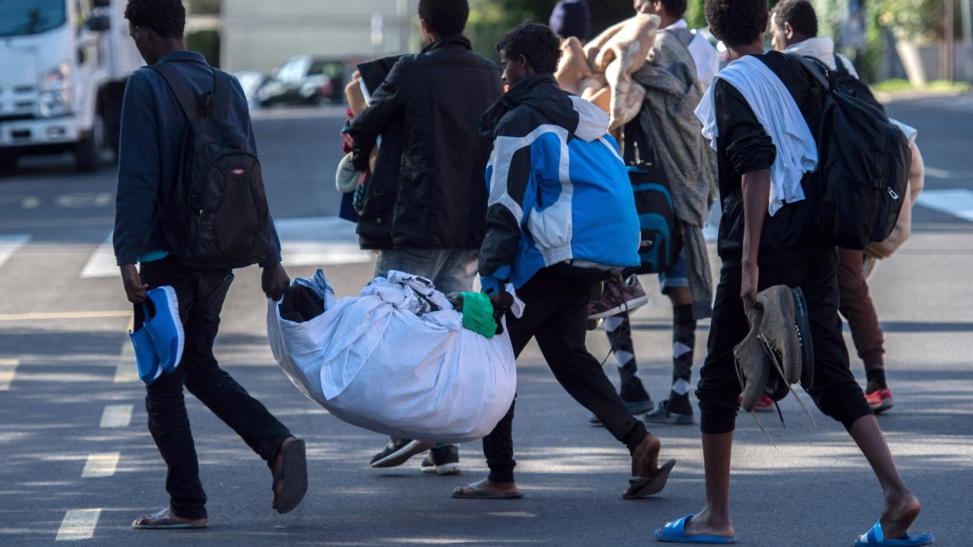 Migranti, inoltrate più domande del previsto