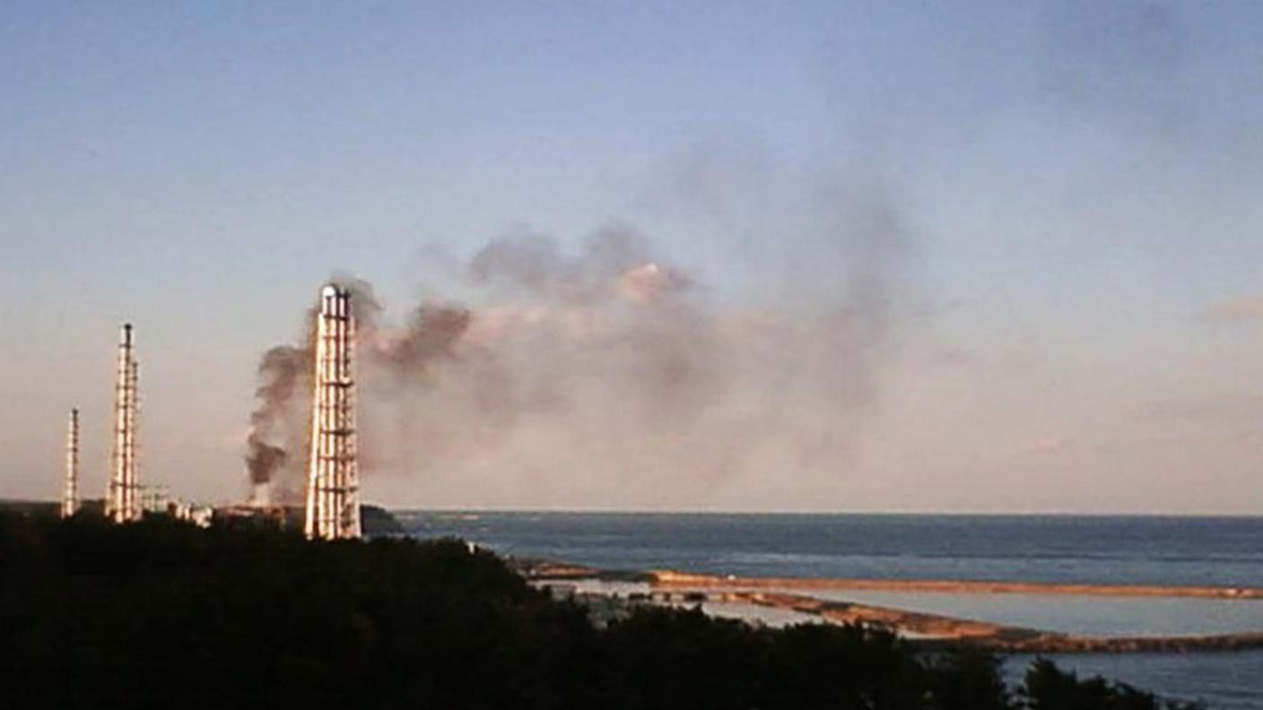 centrale fukushima con mare key.jpg