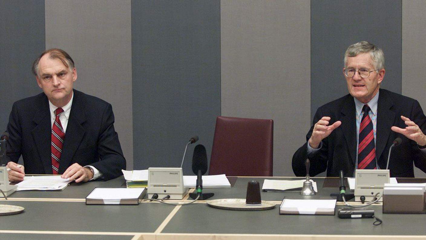 Mario Corti e l'allora ministro delle finanze Kaspar Villiger