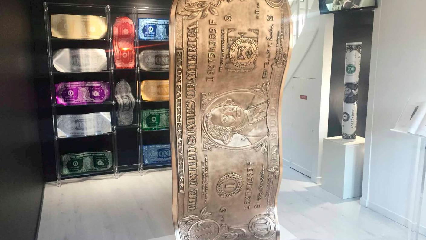 Una delle sculture di Karl Lagasse