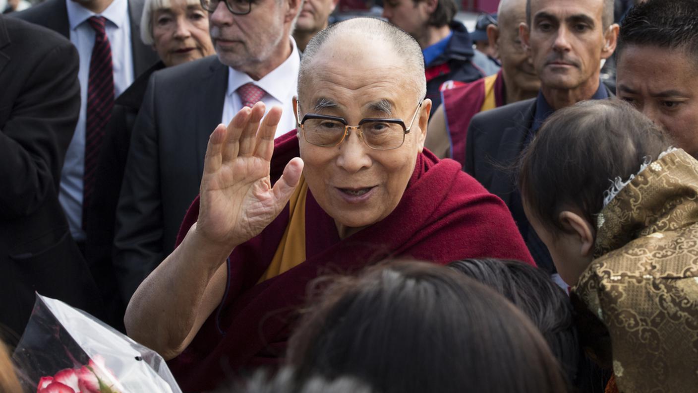 Il dalai lama accolto in Svizzera