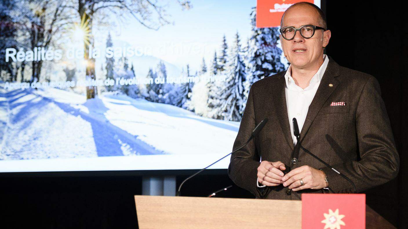 Il direttore di Svizzera Turismo Jürg Schmid in conferenza stampa