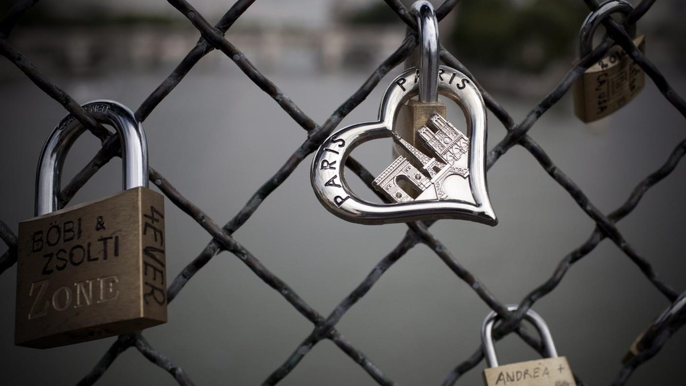 amore, Parigi, 2.8.2010, Ky_.JPG
