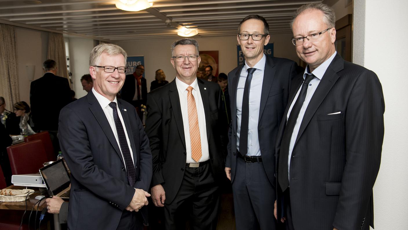 I tre popolar-democratici Siggen, Godel, Curty, con il collega liberal-radicale Ropraz
