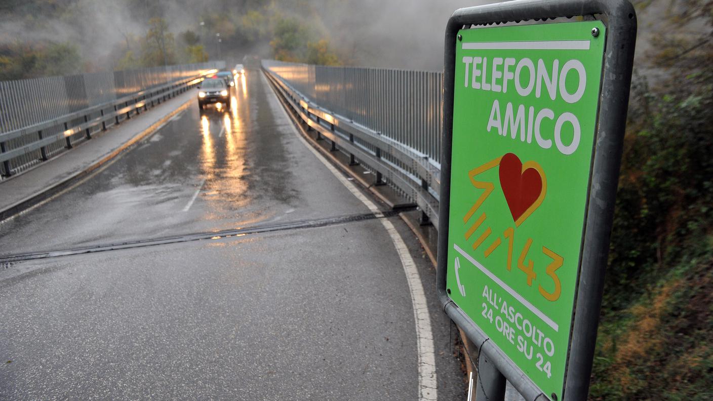 I gesti estremi fanno più morti degli incidenti stradali