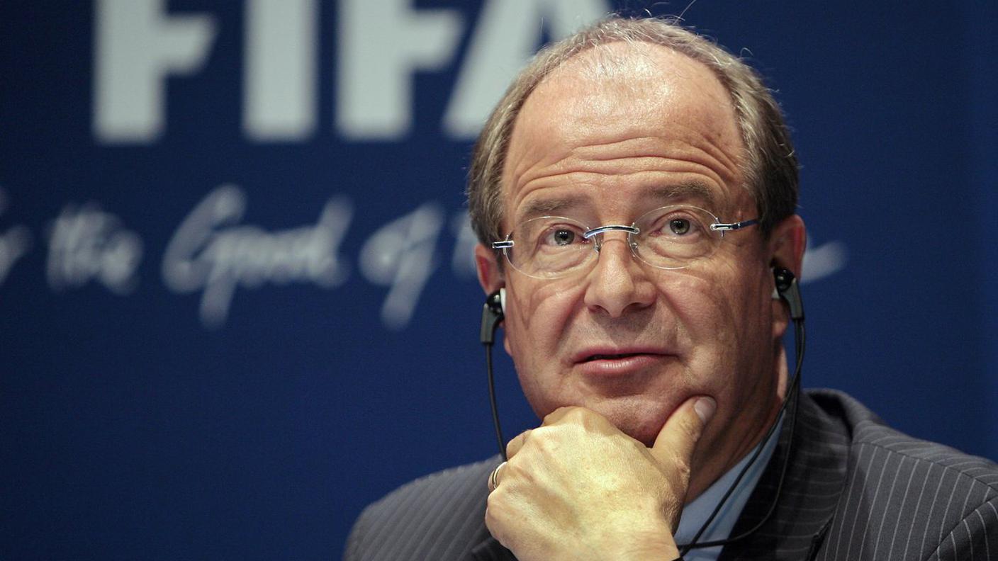 L'inchiesta si è ora estesa anche a Urs Linsi, già segretario generale della FIFA