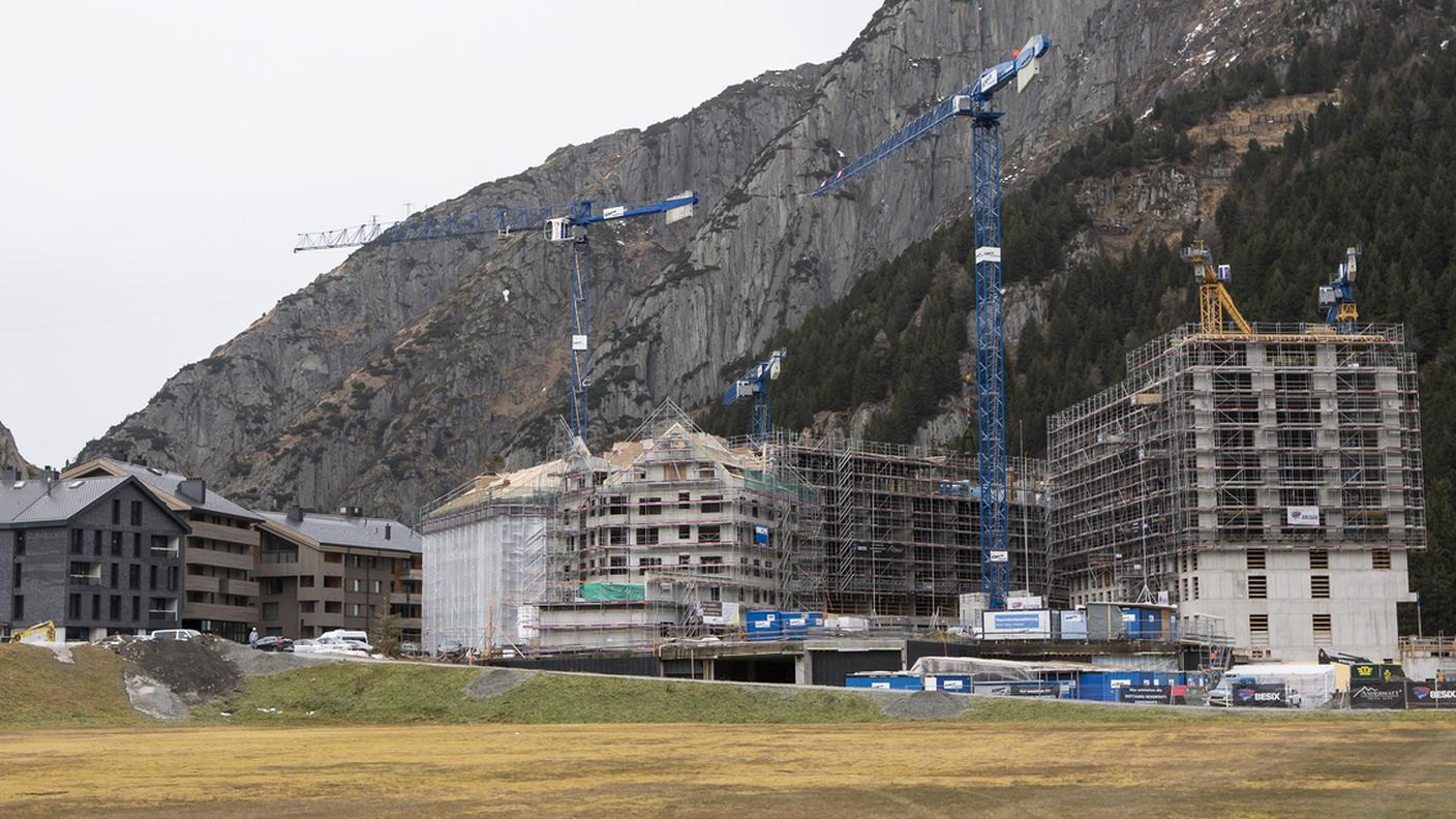 A Andermatt si continua a costruire, ma i prezzi non scendono. Anzi in tre anni sono aumenti del 27%