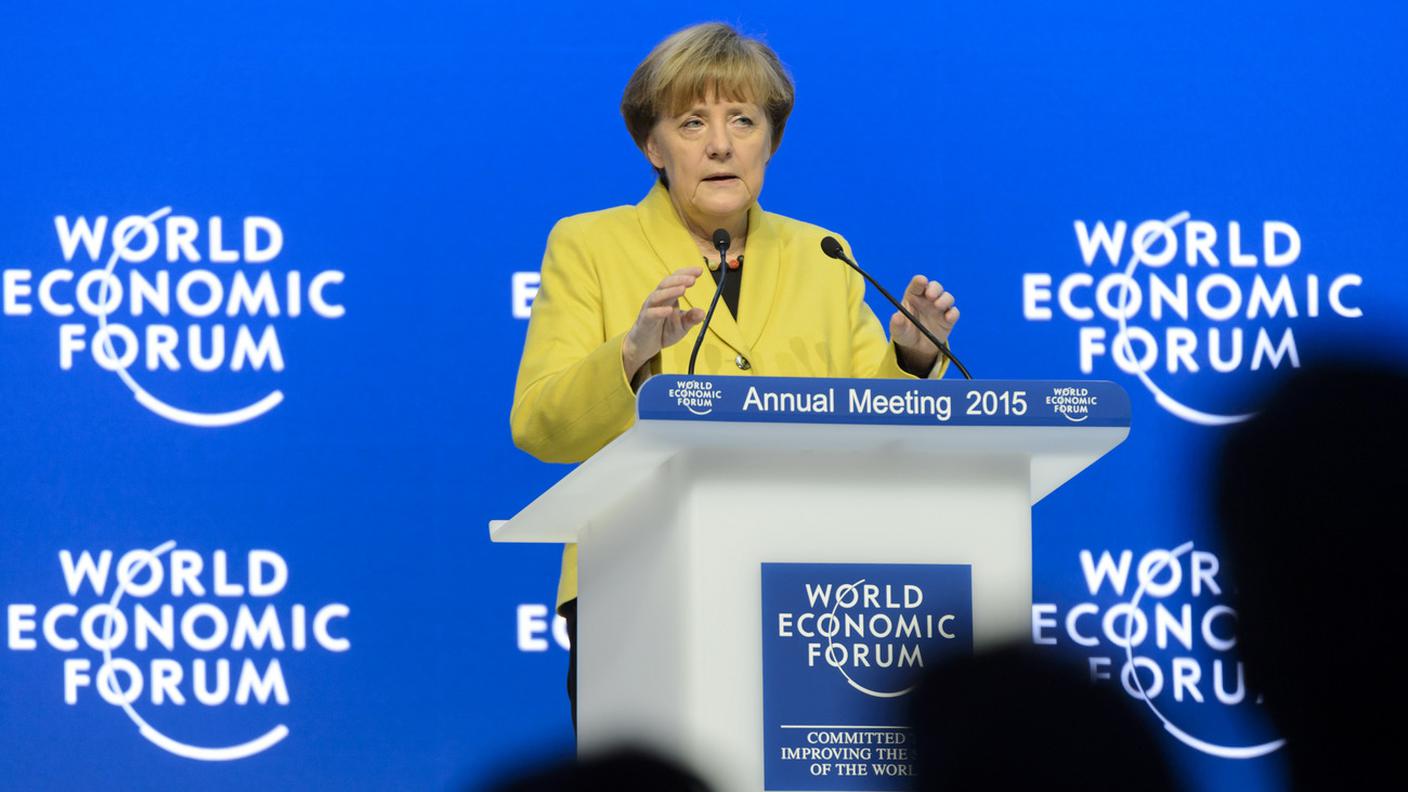 La cancelliera durante il suo intervento al WEF del 2015