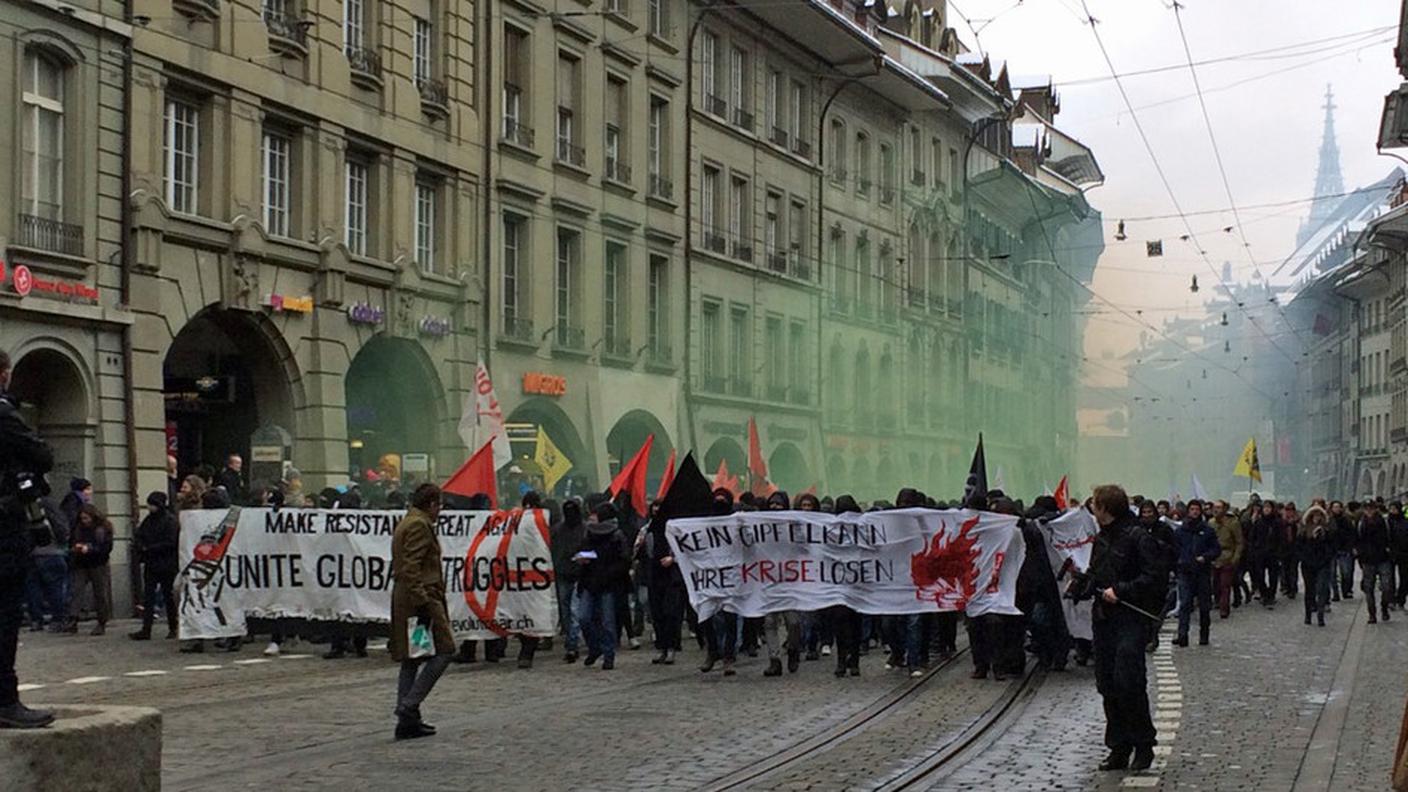 Il corteo di Berna in città vecchia