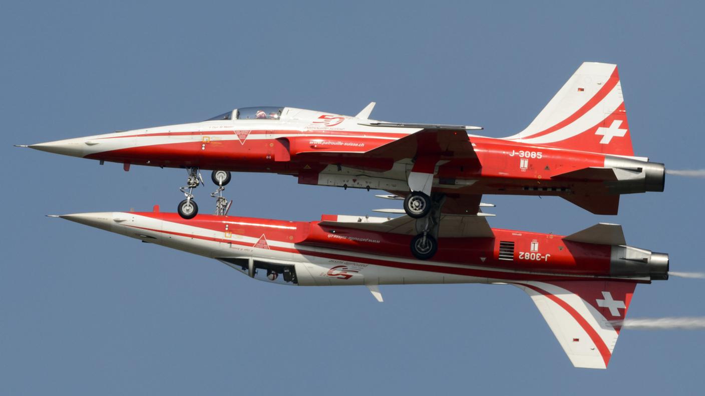 Contatti ravvicinati durante un'esercitazione della Patrouille suisse