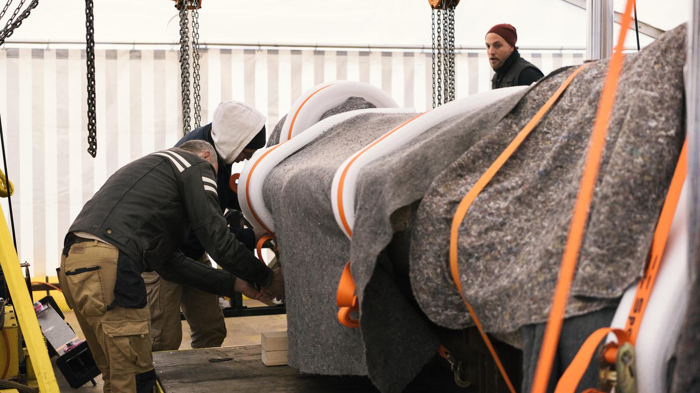 Le statue hanno viaggiato da Londra a Zurigo