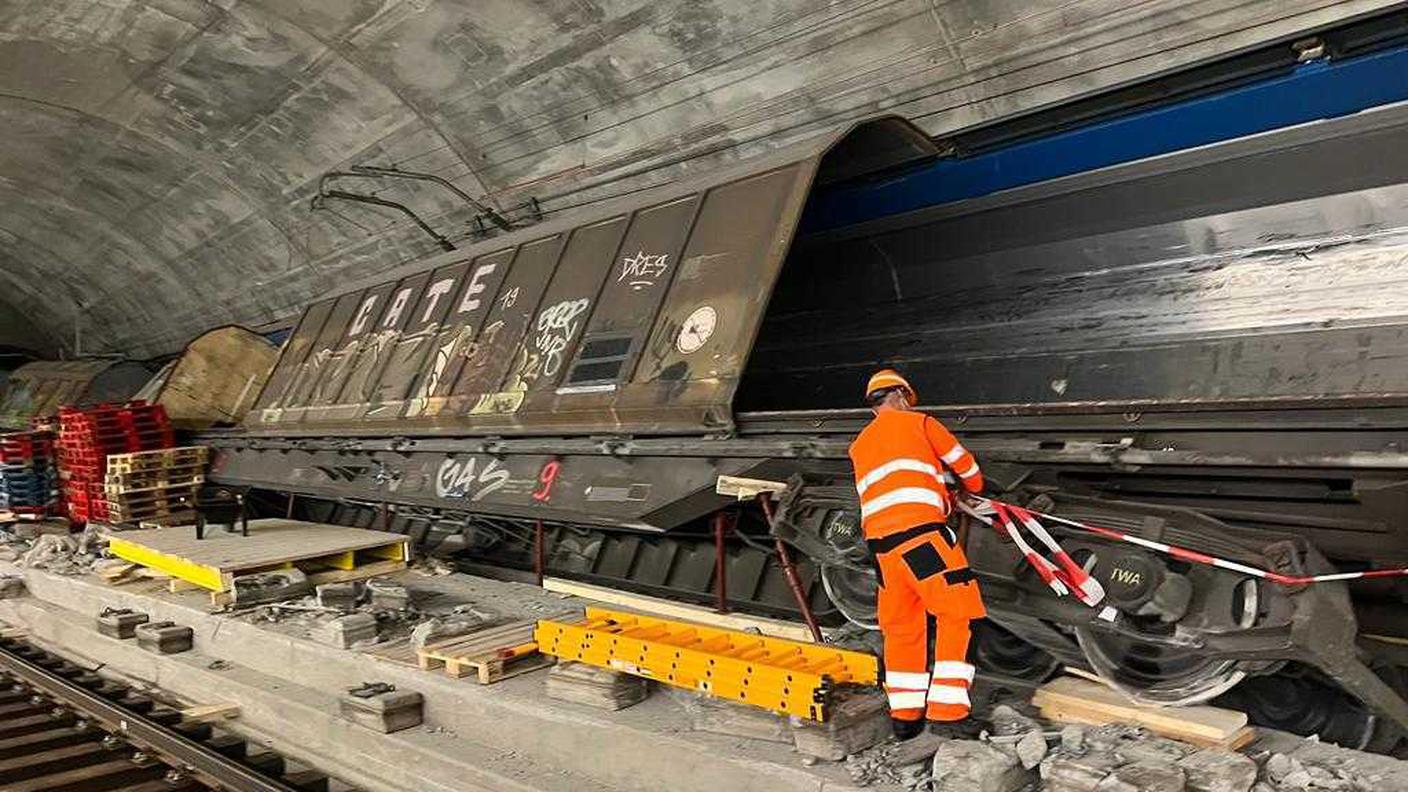 I danni al treno, al tunnel e ai binari