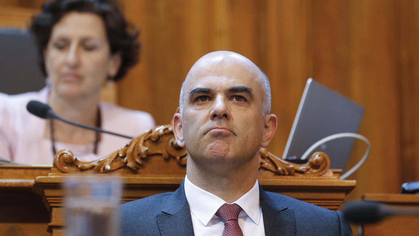 Il ministro della socialità e della sanità, stamani agli Stati