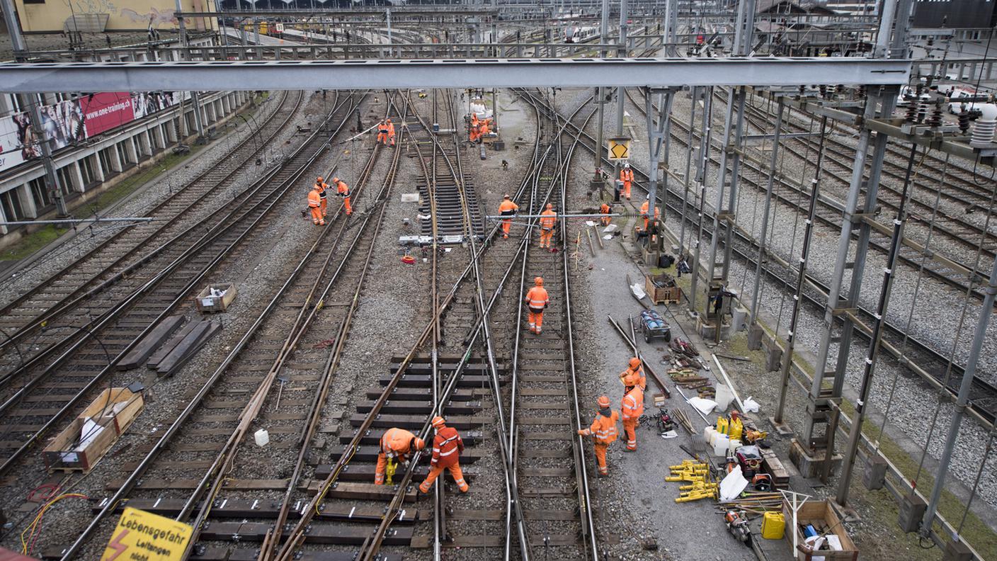 Oltre 4 giorni di intensi lavori per ripristinare la circolazione dei treni