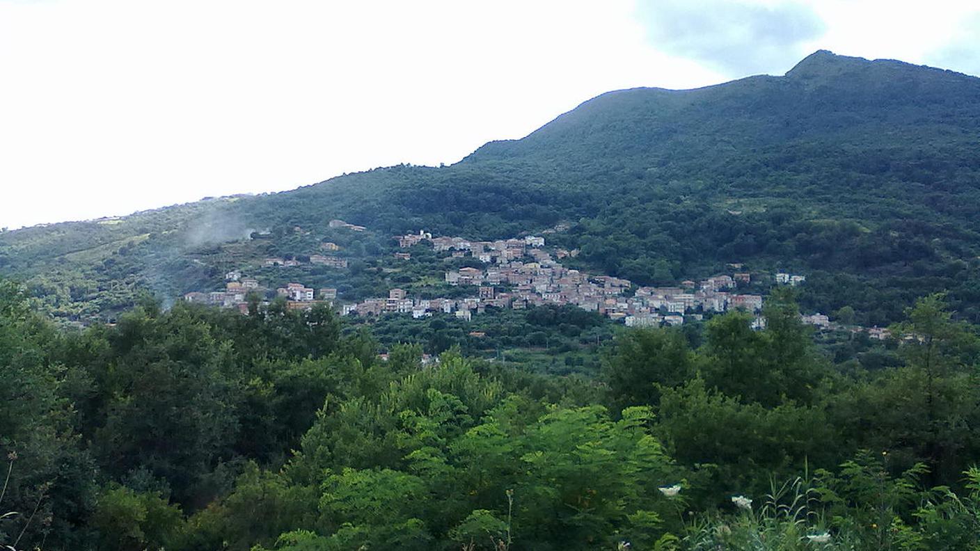 Una veduta di Alfano, il villaggio natale di Pino, in Campania, da lui lasciato nel 1977