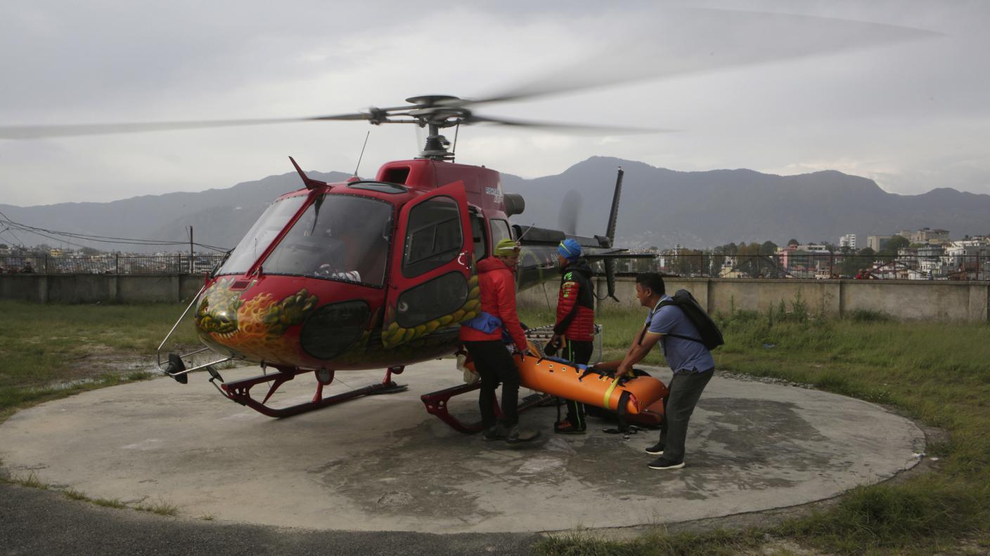 I resti di Steck al loro arrivo a Kathmandu, dopo la tragedia