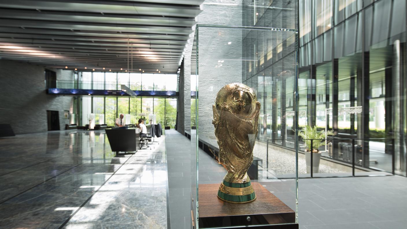Nel 2015 la FIFA è stata travolta dal peggiore scandalo di corruzione della sua storia