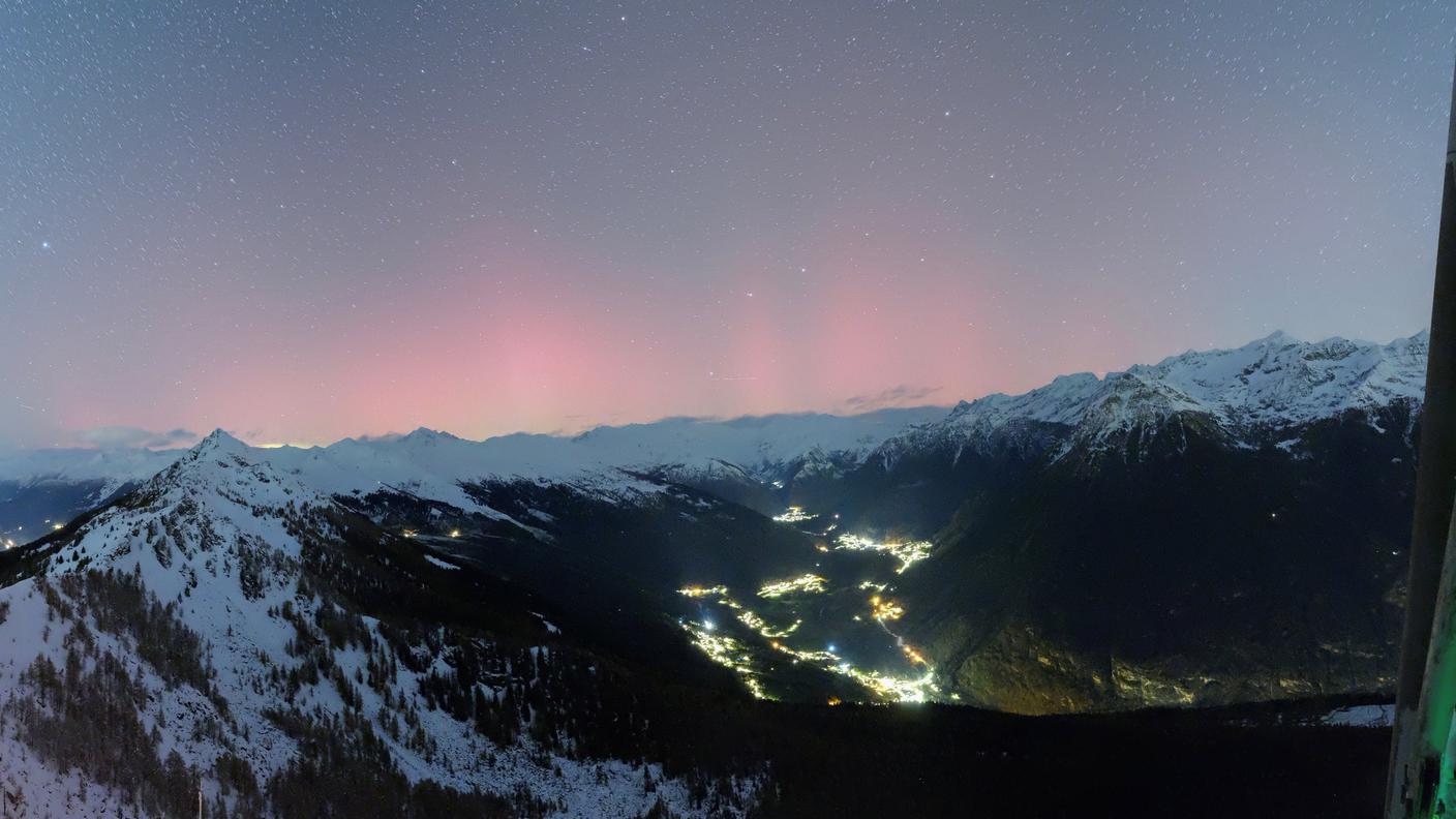 L'aurora boreale vista dal Pizzo Matro domenica sera