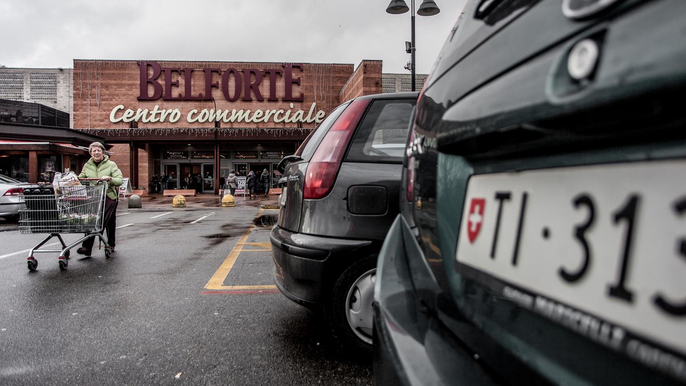 "Abbassare la franchigia per frenare il turismo degli acquisti"