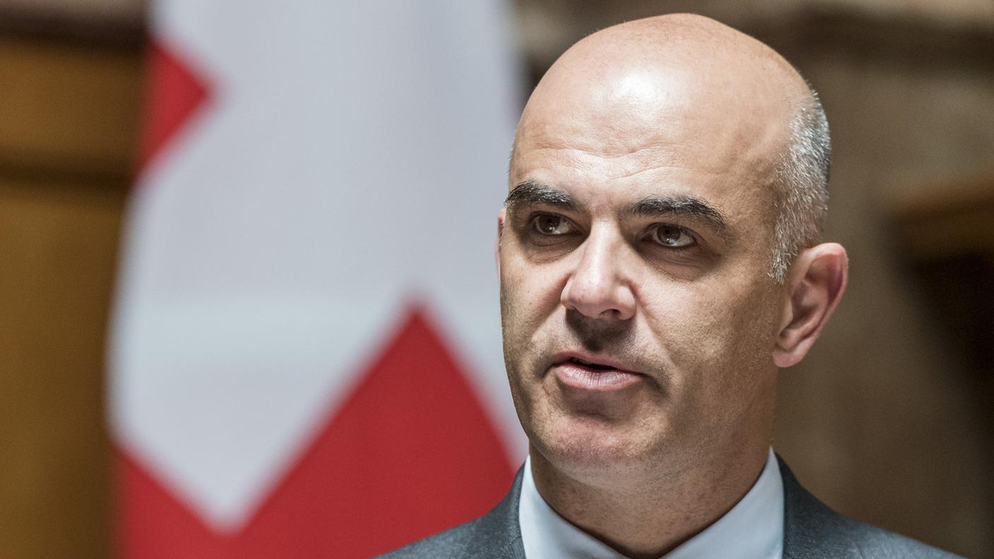 Levata di scudi contro la ricetta del capo del Dipartimento dell'interno