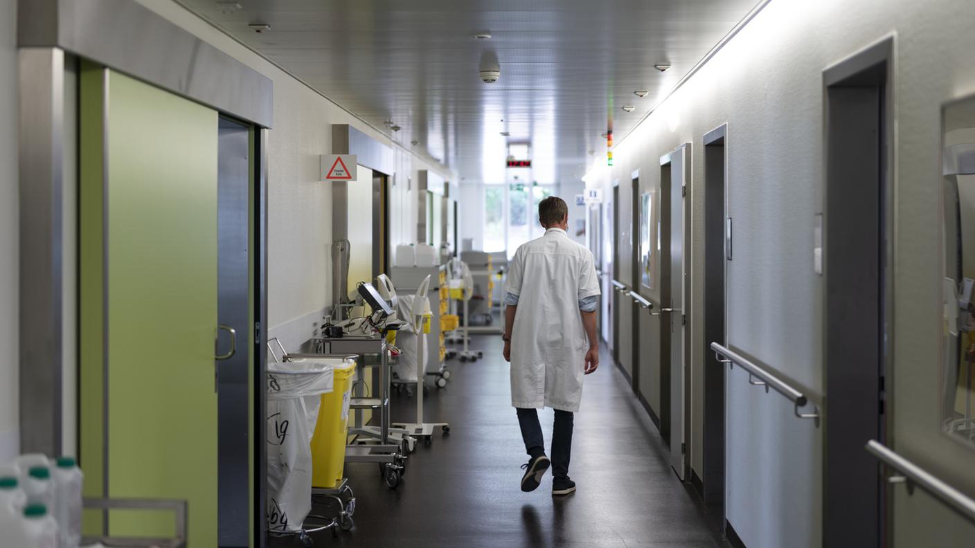 Un medico in un ospedale