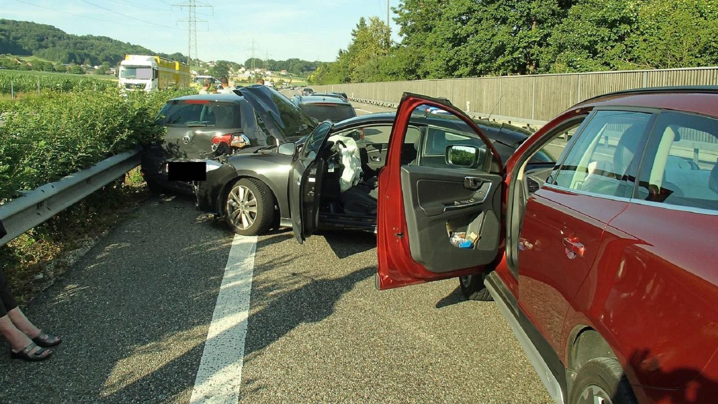 Le vetture coinvolte nell'incidente mercoledì sera nei pressi di Oftringen