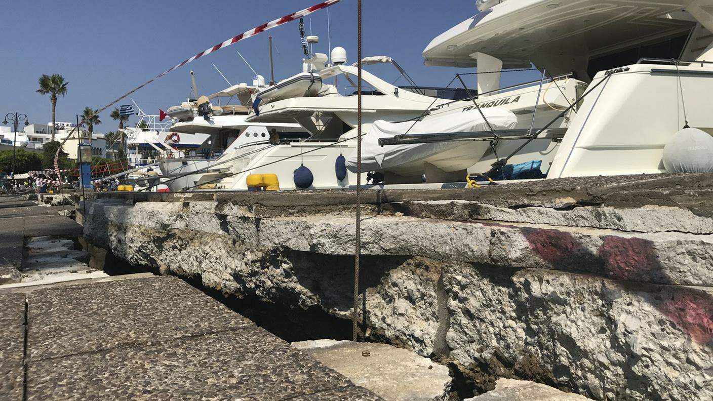 I danni al porto di Kos