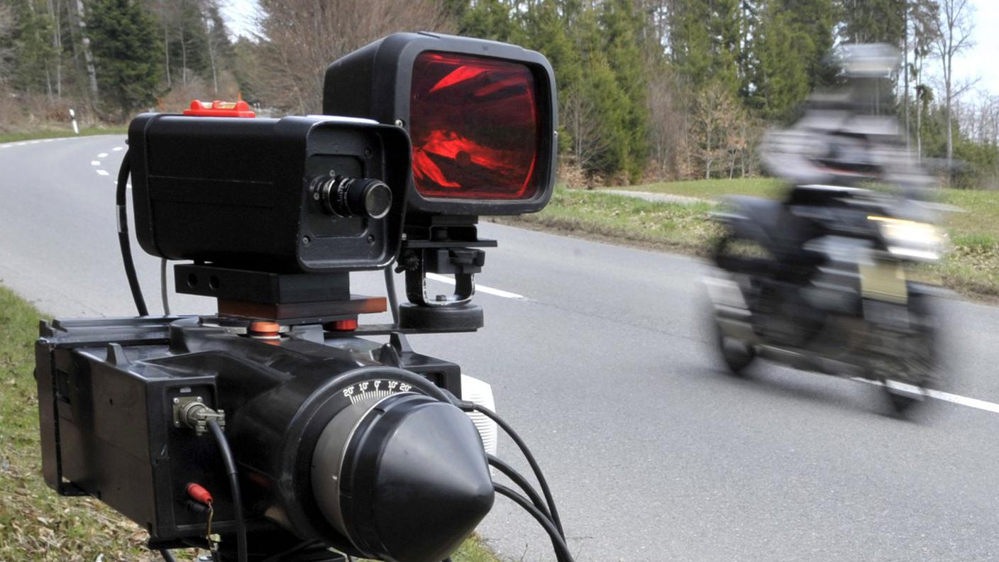 Il motociclista si è visto confiscare la due ruote