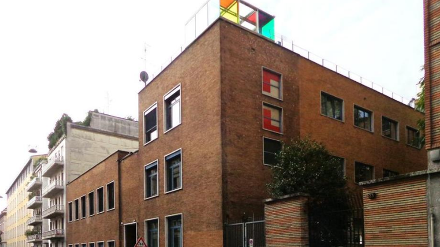 Il nuovo regolamento della Scuola svizzera di Milano sconsiglia l'istituto a studenti con disabilità