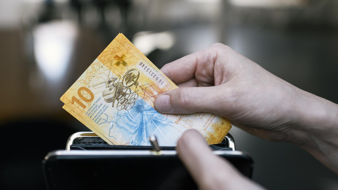 Quasi un terzo degli elvetici avrà meno soldi in tasca 