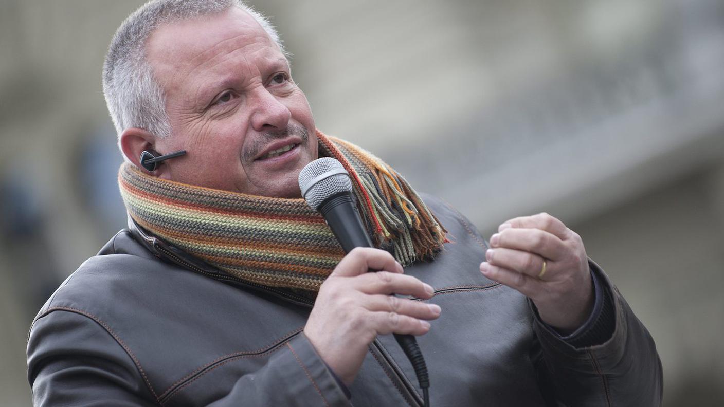 Pierre Tombez è critico