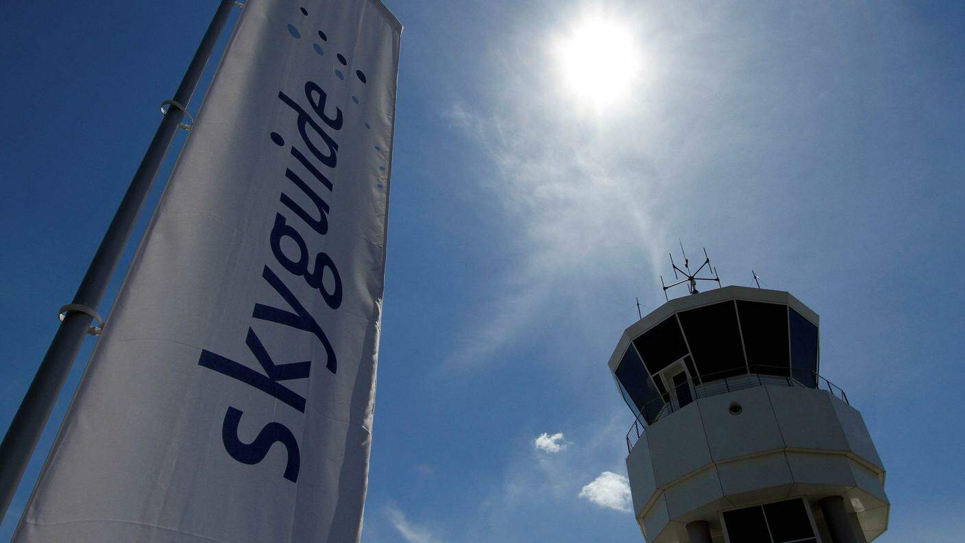 Skyguide vuole regolamentare al meglio i voli dei droni in Svizzera