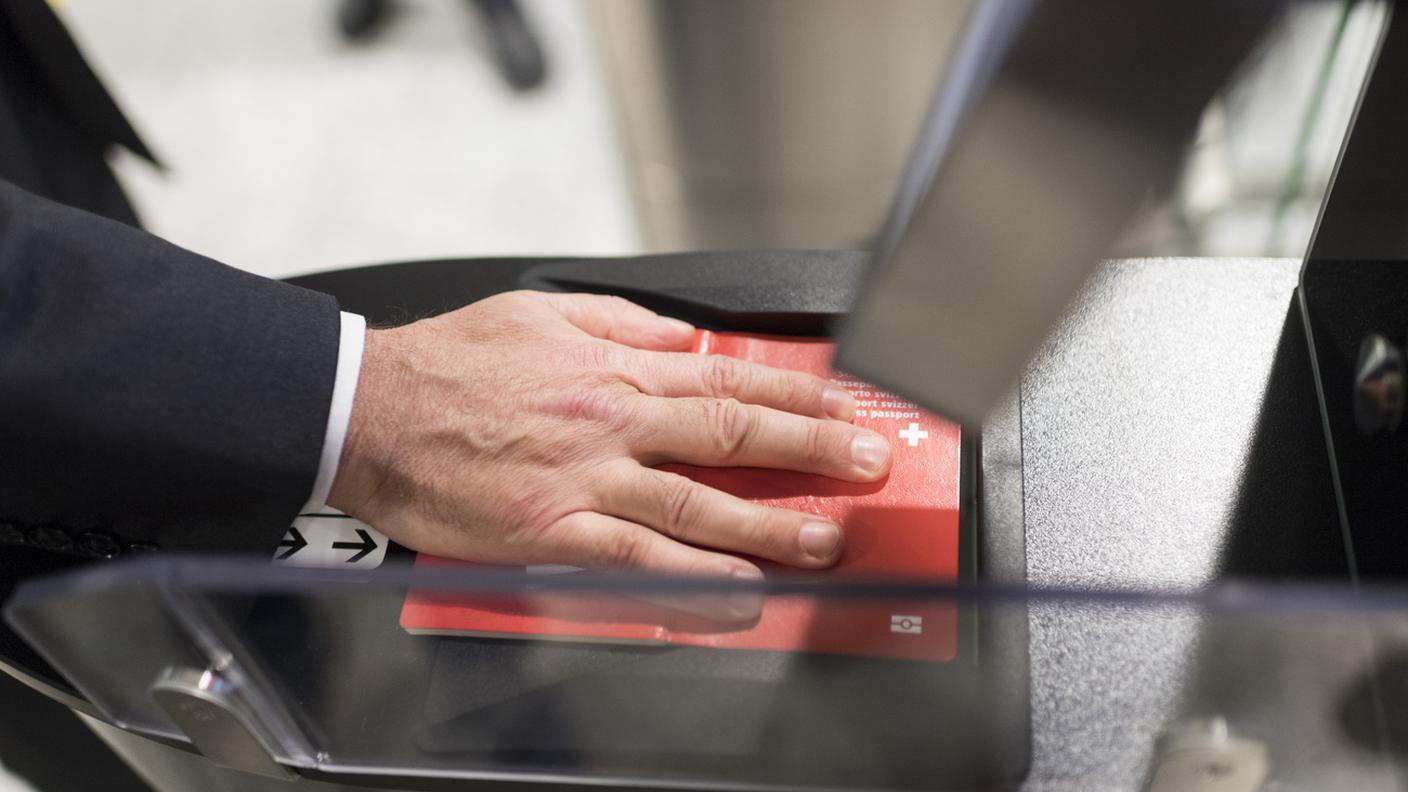 Funziona solo col passaporto biometrico