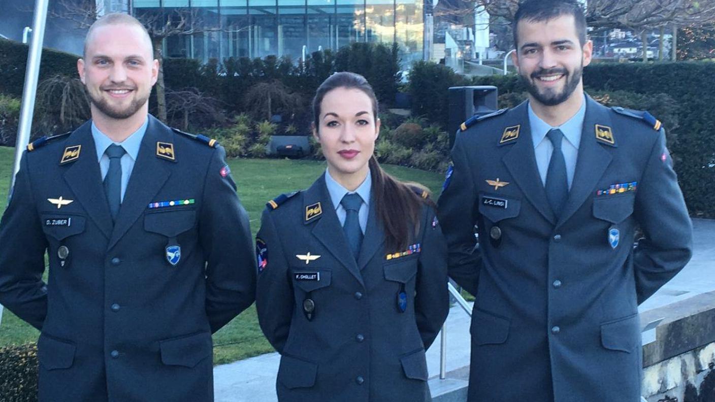 Fanny Chollet con i colleghi piloti di jet David Zuber e Jean-Charles Linsi