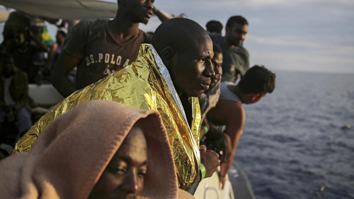 Diminuiti i flussi migratori attraverso il Mediterraneo centrale
