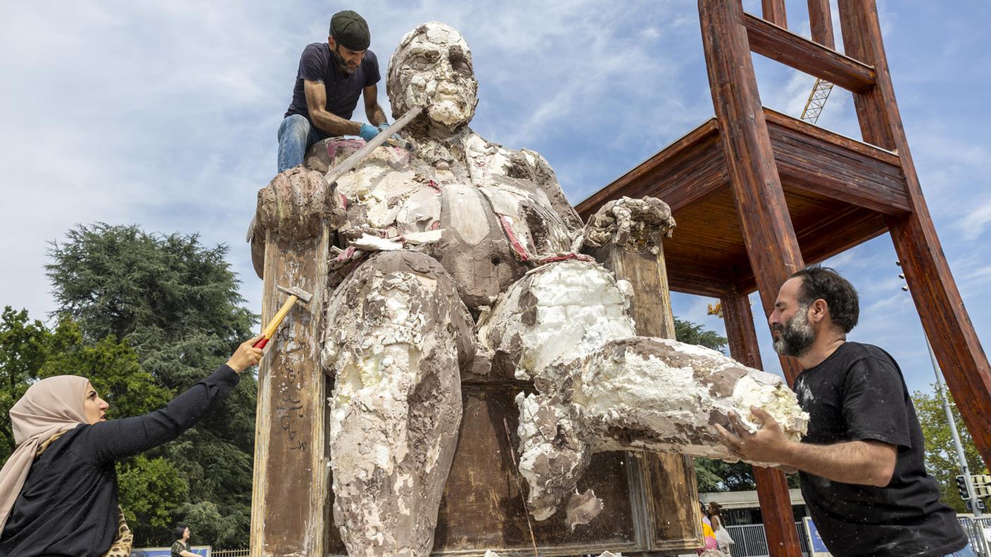 La scultura di Khaled Dawwa distrutta a Ginevra
