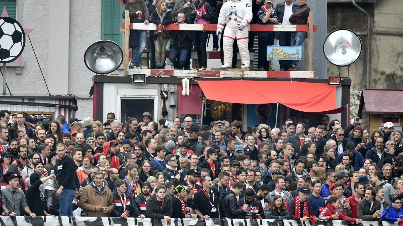 La curva del Winterthur nella semifinale di Coppa contro il Basilea lo scorso aprile