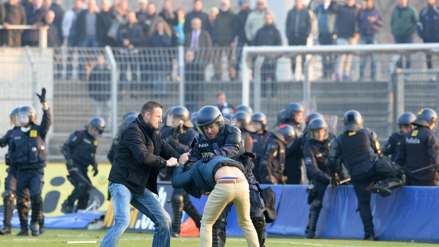 L'altro ambito in cui gli episodi di violenza sono più frequenti: il tifo. Qui Lugano-Grasshopper del 2015