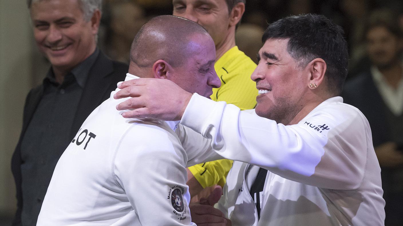 Roberto Carlos e Diego Maradona al Hublot's Match of Friendship
