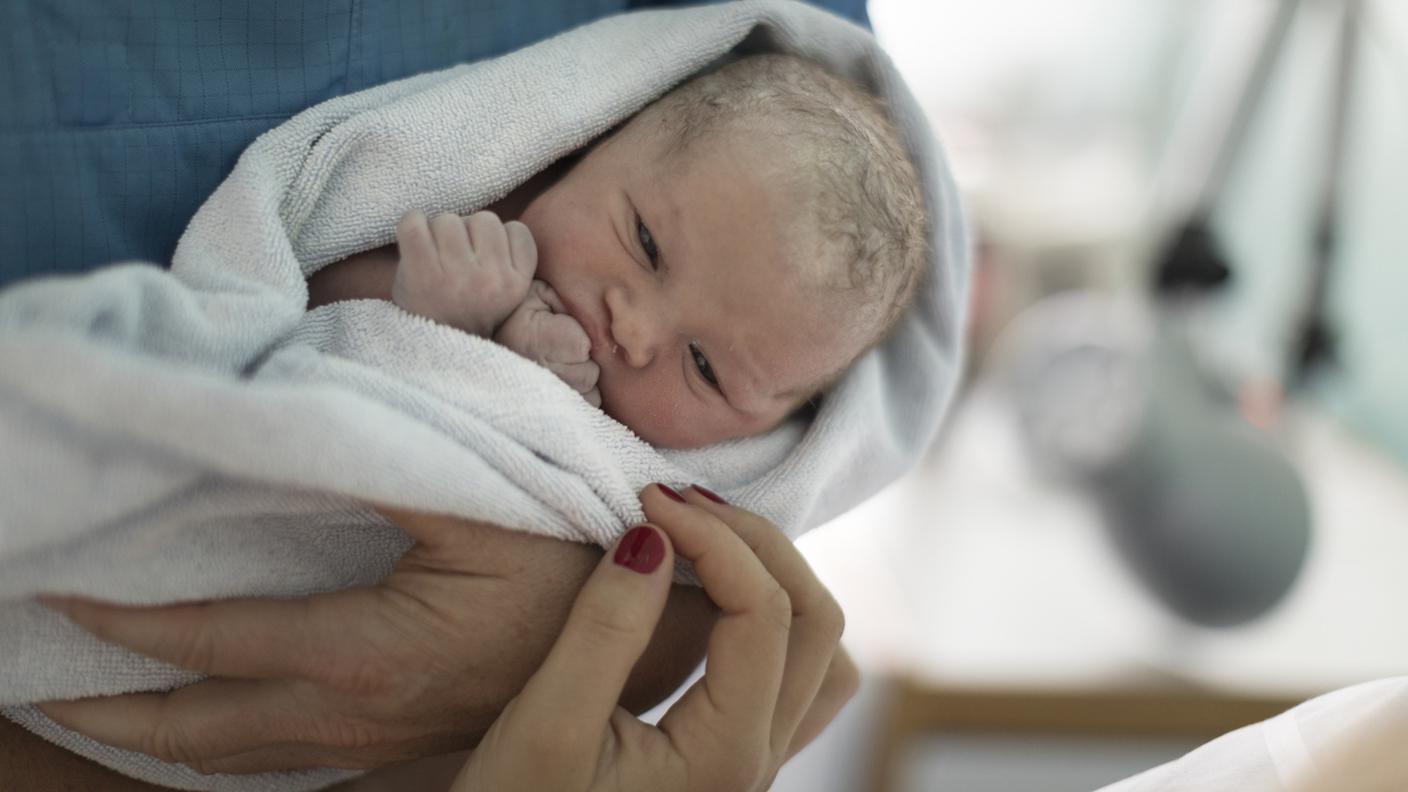 Nel 2016 sono nati 2'142 bambini grazie alla procreazione assistita
