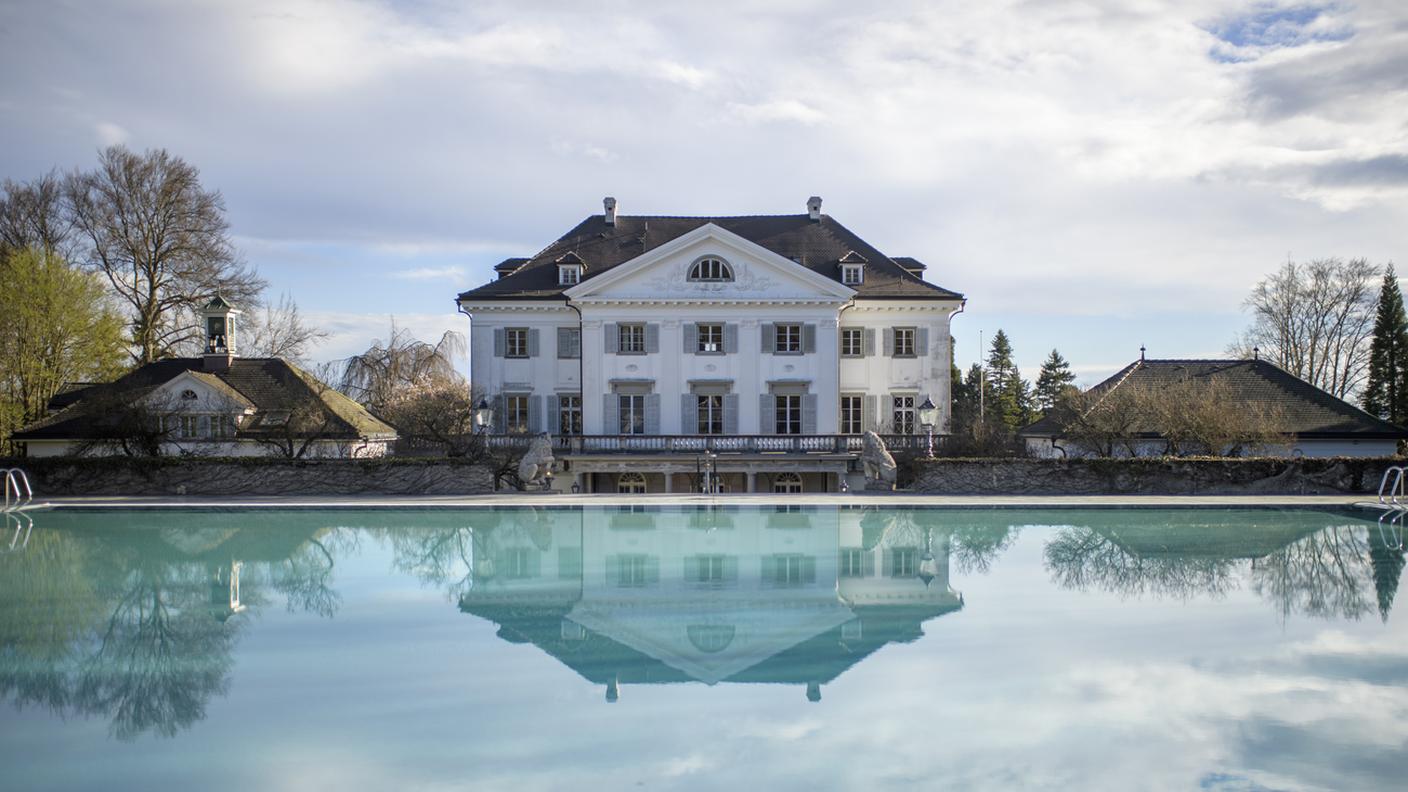 Il castello Eugensberg: 80 ettari di terreno, giardino all'inglese e vista sul lago