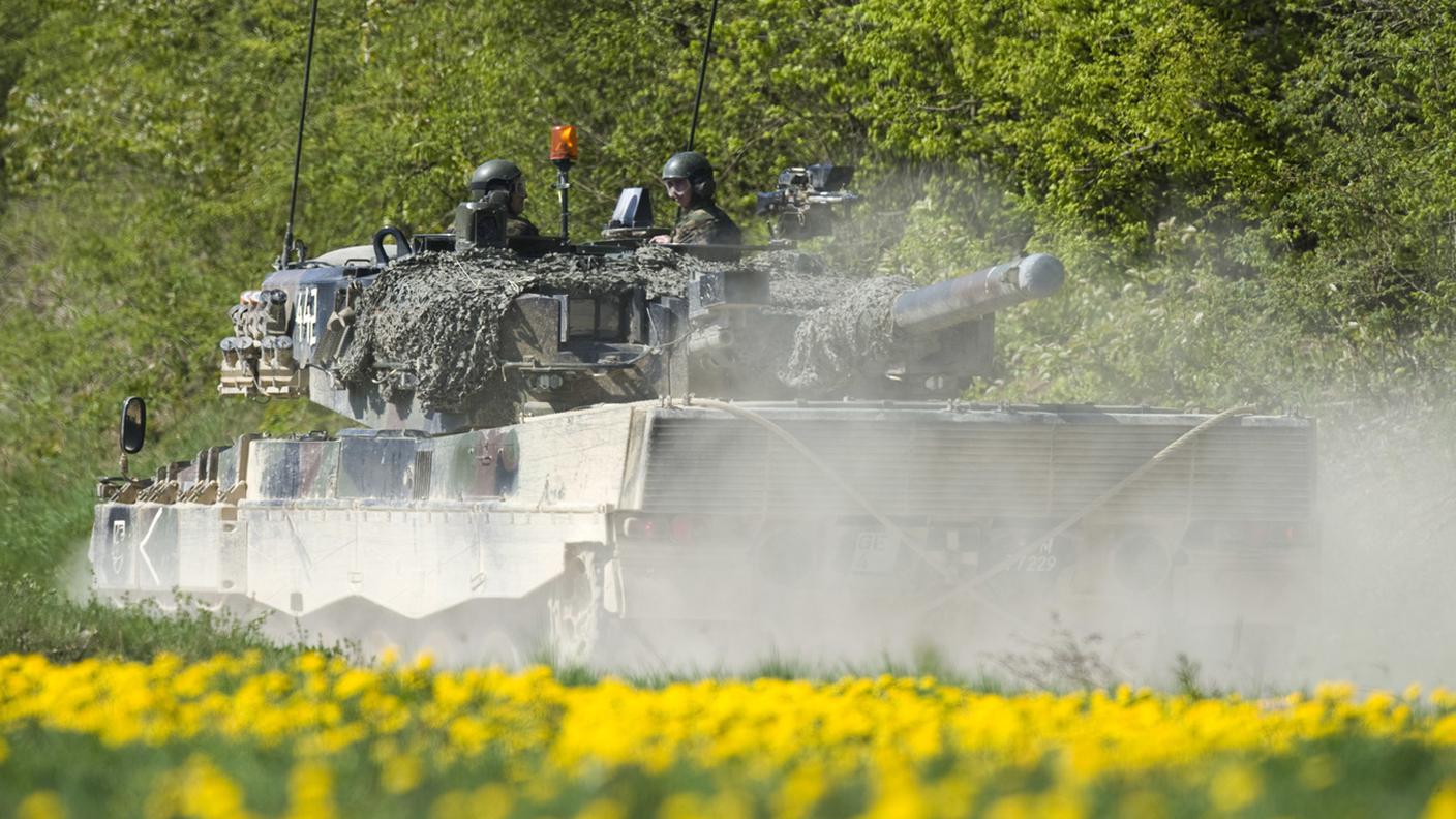 Un carro armato Leopard 2 dell'esercito svizzero