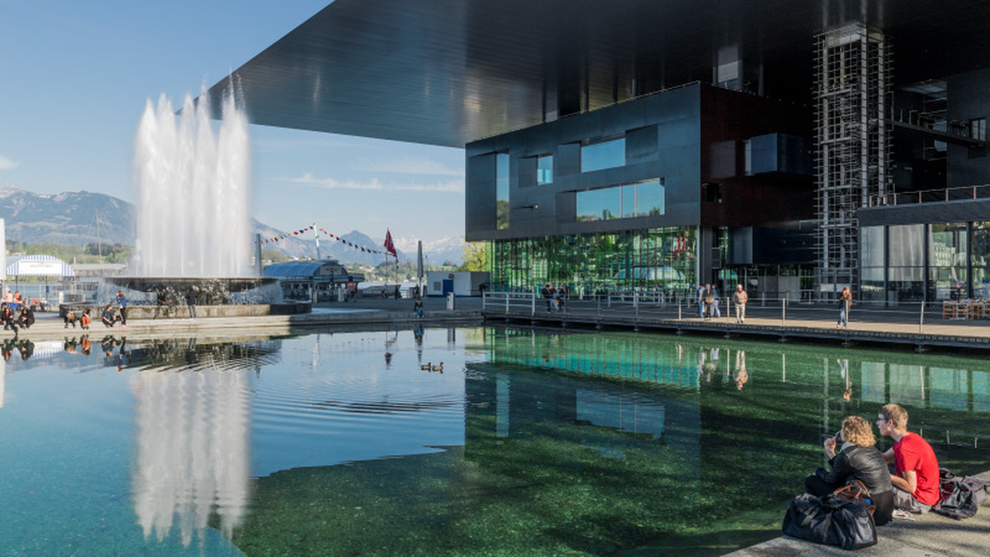 Il centro culturale progettato da Jean Nouvel