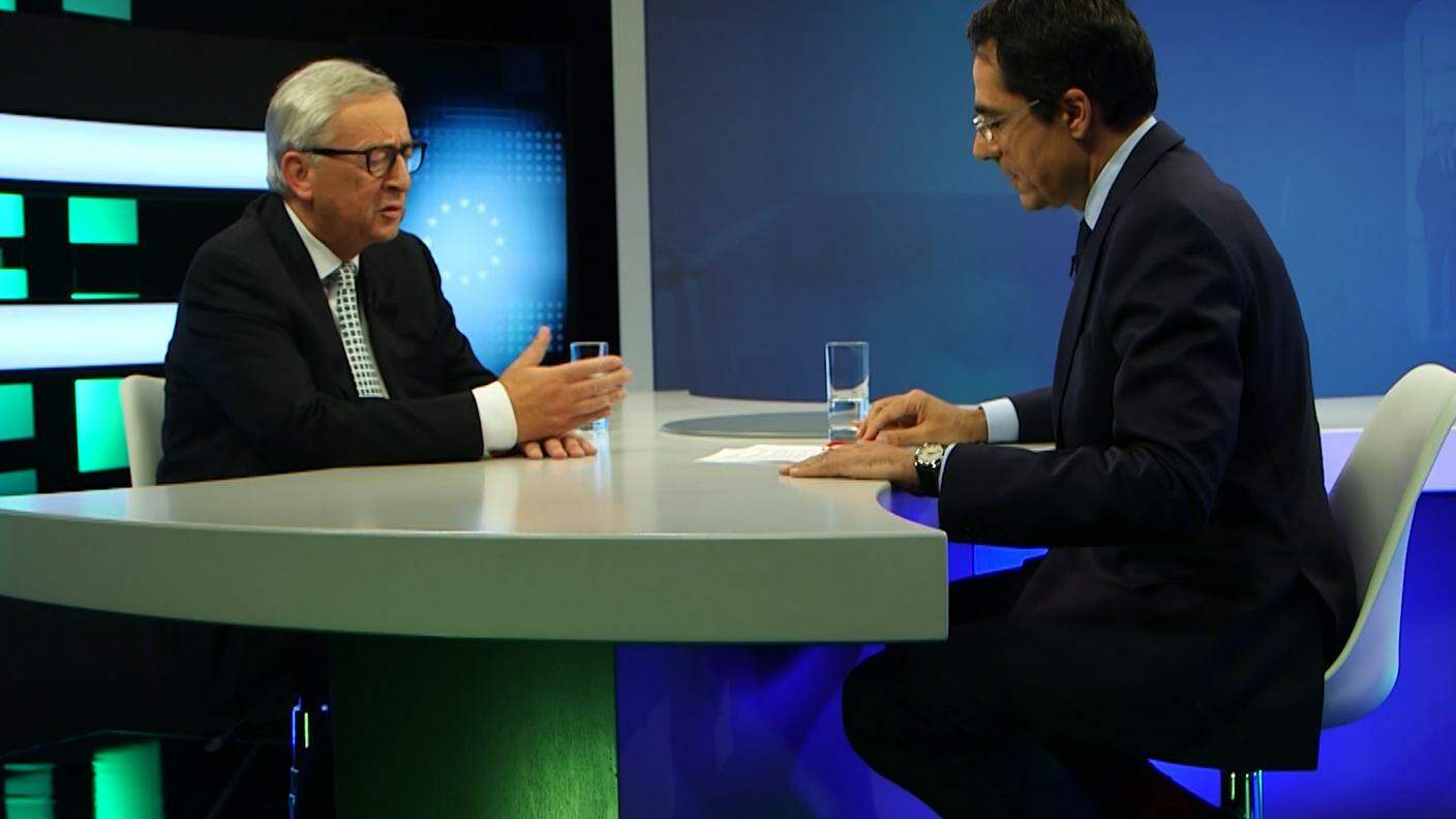 Juncker intervistato dal giornalista della RTS Darius Rochebin
