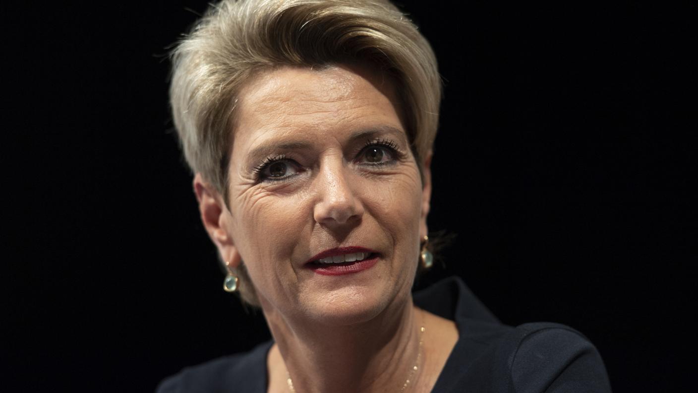 Karin Keller-Sutter (PLR/SG), attuale presidente del Consiglio degli Stati, si profila come grande favorita nella corsa alla successione in Governo a Johann Schneider-Ammann