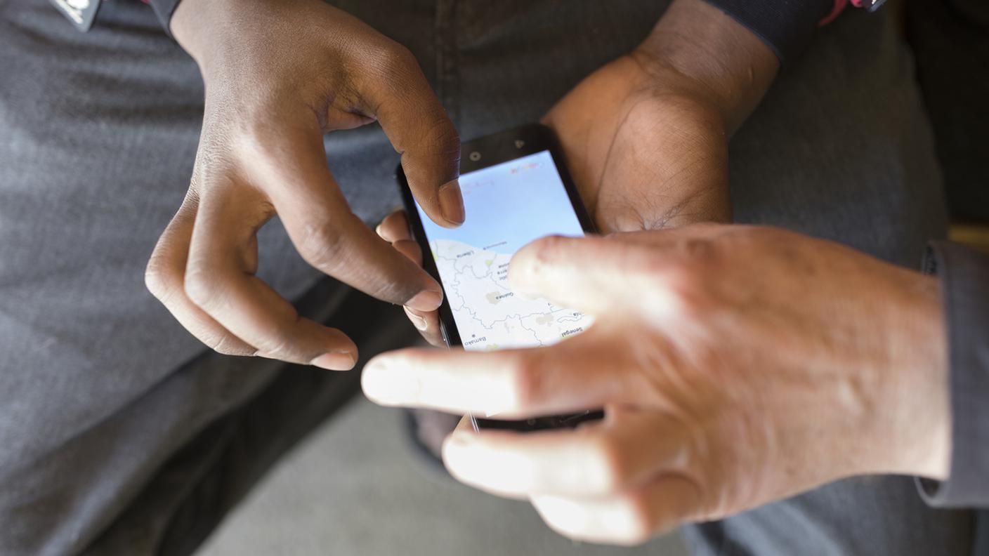 smartphone richiedenti l'asilo